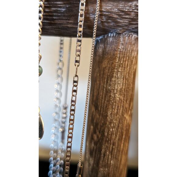 Lot of Five Silver Tone Delicate Ankle Bracelets - Picture 8 of 9